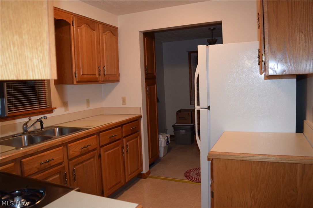 3949 Cox Road Barberton, OH 44203 - Photo 16 of 25 Gallery Image 16