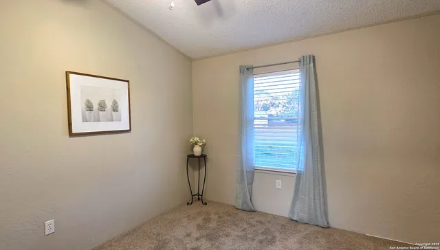 $215,000 | 1361 County Road 773, Devine, TX 78016