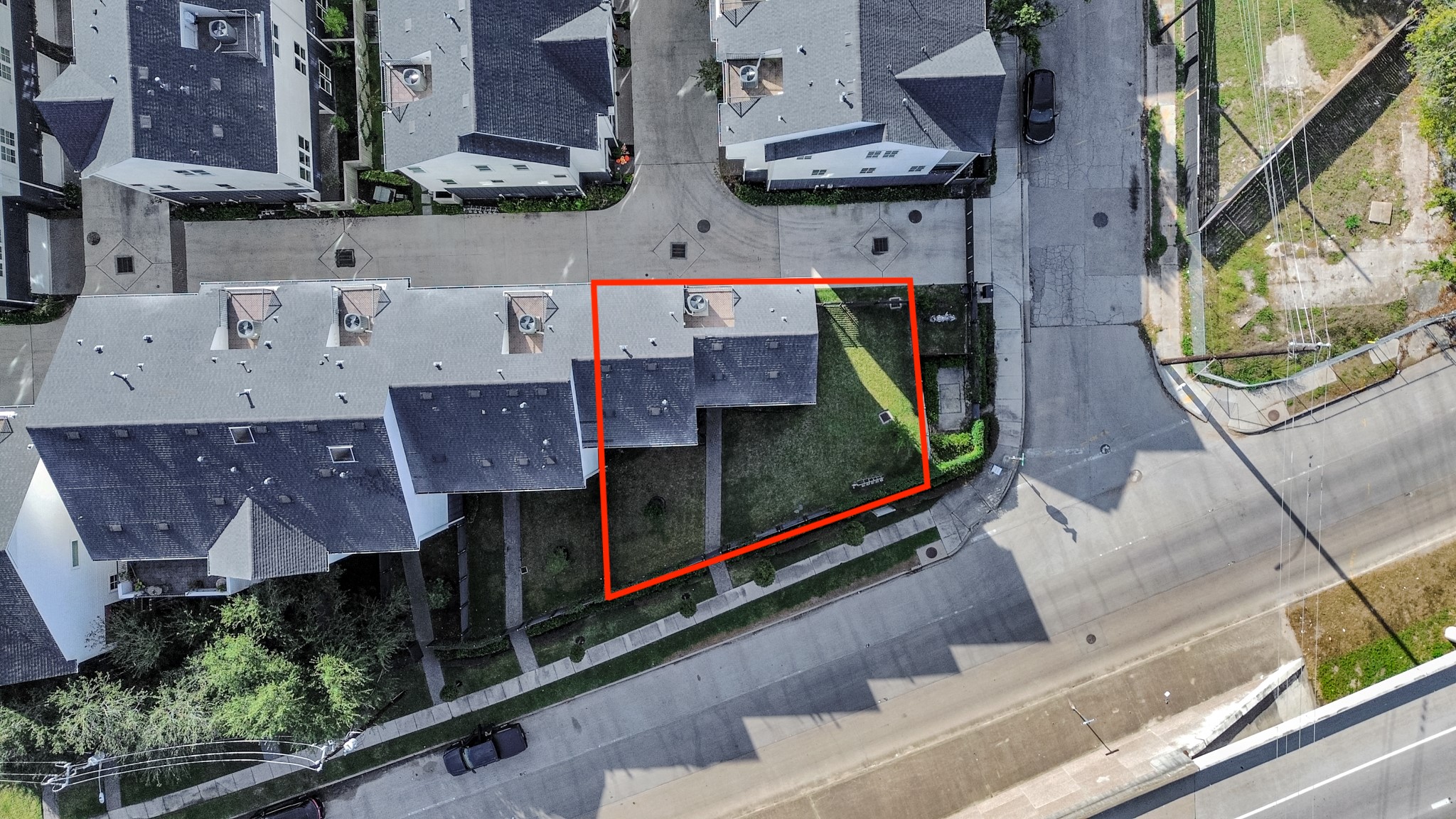 826 Cage Street Houston, TX 77020 - Photo 2 of 45 an aerial view of residential houses with outdoor space