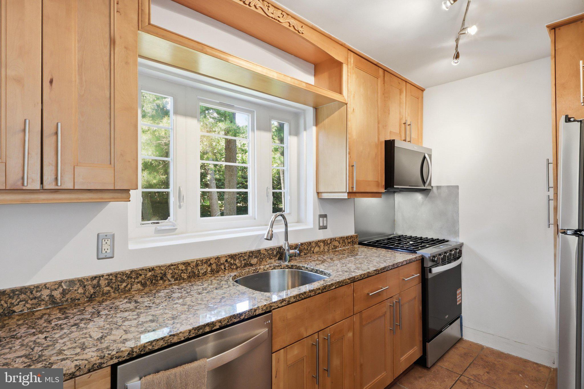 5364 Pooks Hill Road, Unit 301 Bethesda, MD 20814 - Photo 2 of 25 Updated kitchen w/new stainless steel appliance