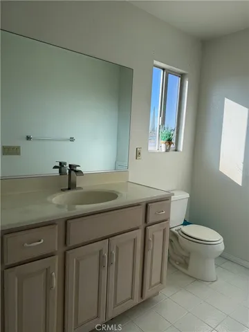 an empty room with window