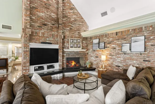 $4,448,000 | 6525 Crystalaire Drive, San Diego, CA 92120