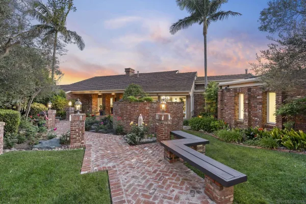$4,448,000 | 6525 Crystalaire Drive, San Diego, CA 92120