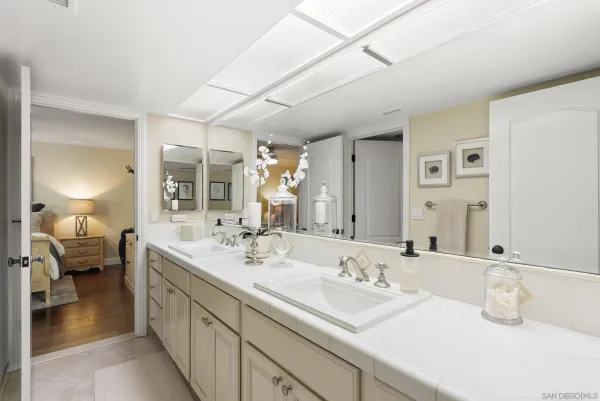 $4,448,000 | 6525 Crystalaire Drive, San Diego, CA 92120
