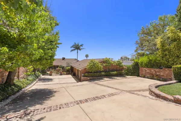 $4,448,000 | 6525 Crystalaire Drive, San Diego, CA 92120