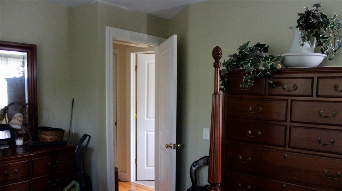 67 School Street Westerly, RI 02891 - Photo 12 of 29