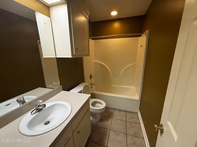 $2,250 | 196 Cobblestone Drive, Madison, MS 39110