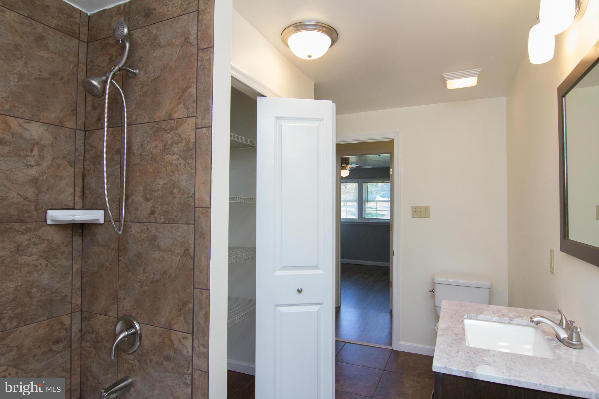 90 Pinetown Road Hanover, PA 17331 - Photo 14 of 25 Bath