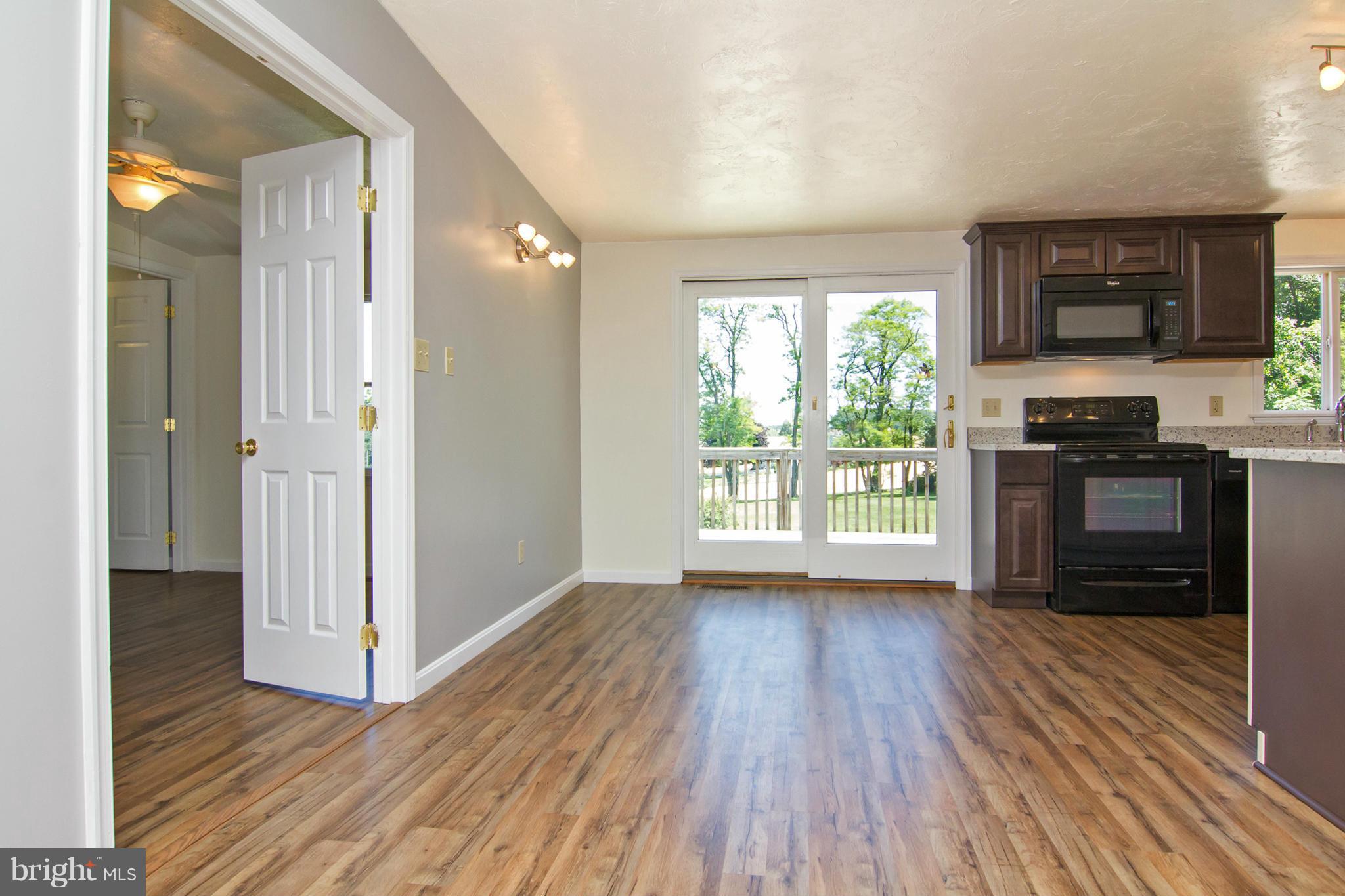 90 Pinetown Road Hanover, PA 17331 - Photo 7 of 25 Kitchen