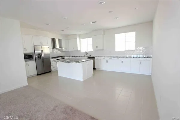 $4,700 | 180 Harringay, Irvine, CA 92618