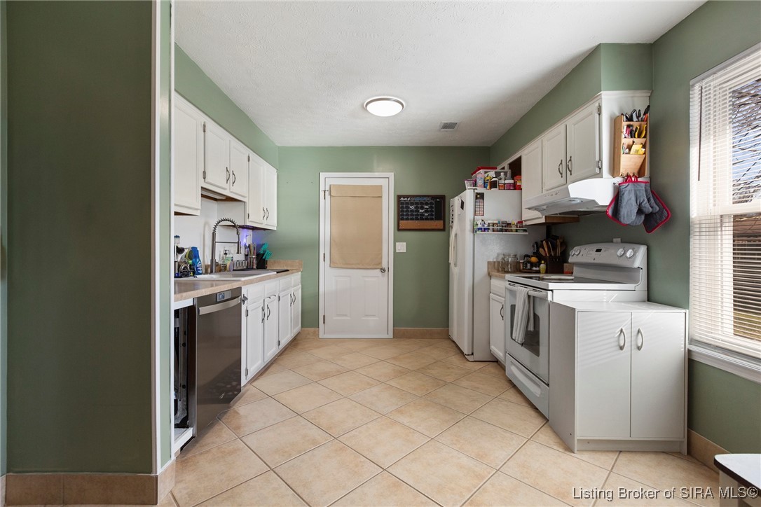 100 Hodge Street Charlestown, IN 47111 - Photo 12 of 29