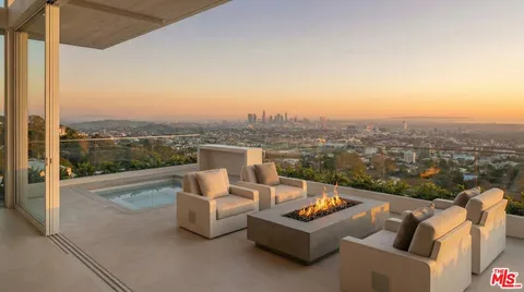 $18,800,000 | 1680 Alta Mura Road, Pacific Palisades, CA 90272