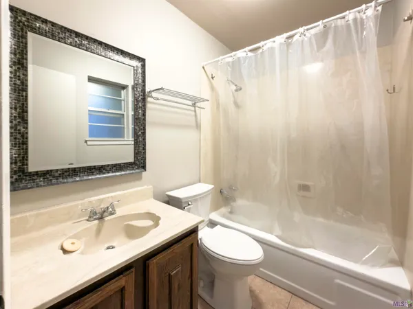 $1,700 | 16124 Batavia Avenue, Baton Rouge, LA 70817