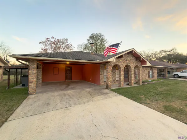 $1,700 | 16124 Batavia Avenue, Baton Rouge, LA 70817