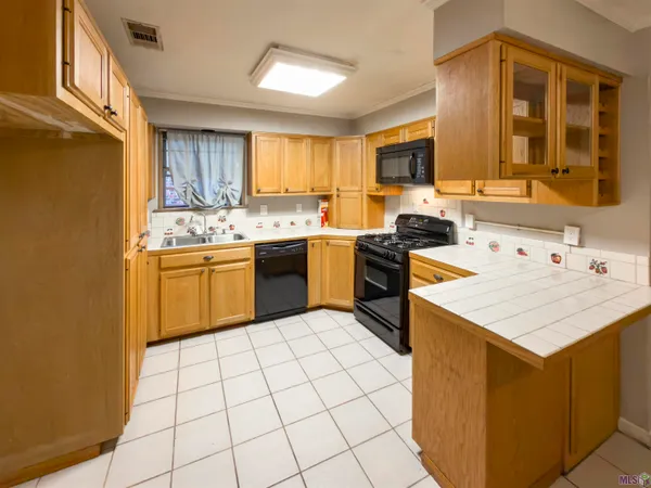 $1,700 | 16124 Batavia Avenue, Baton Rouge, LA 70817