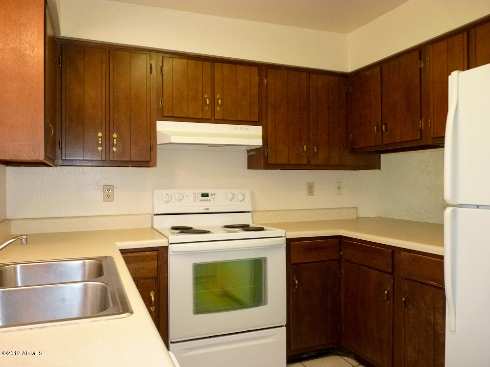 1332 North Miller Road Tempe, AZ 85288 - Photo 5 of 10 Kitchen 1326 N Miller Unit A
