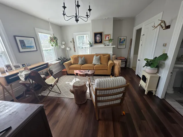 $450,000 | 12 Gay Street, Rockland, ME 04841