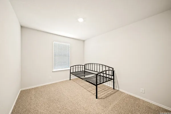 $2,000 | 5830 Cosmic Crisp, San Antonio, TX 78252