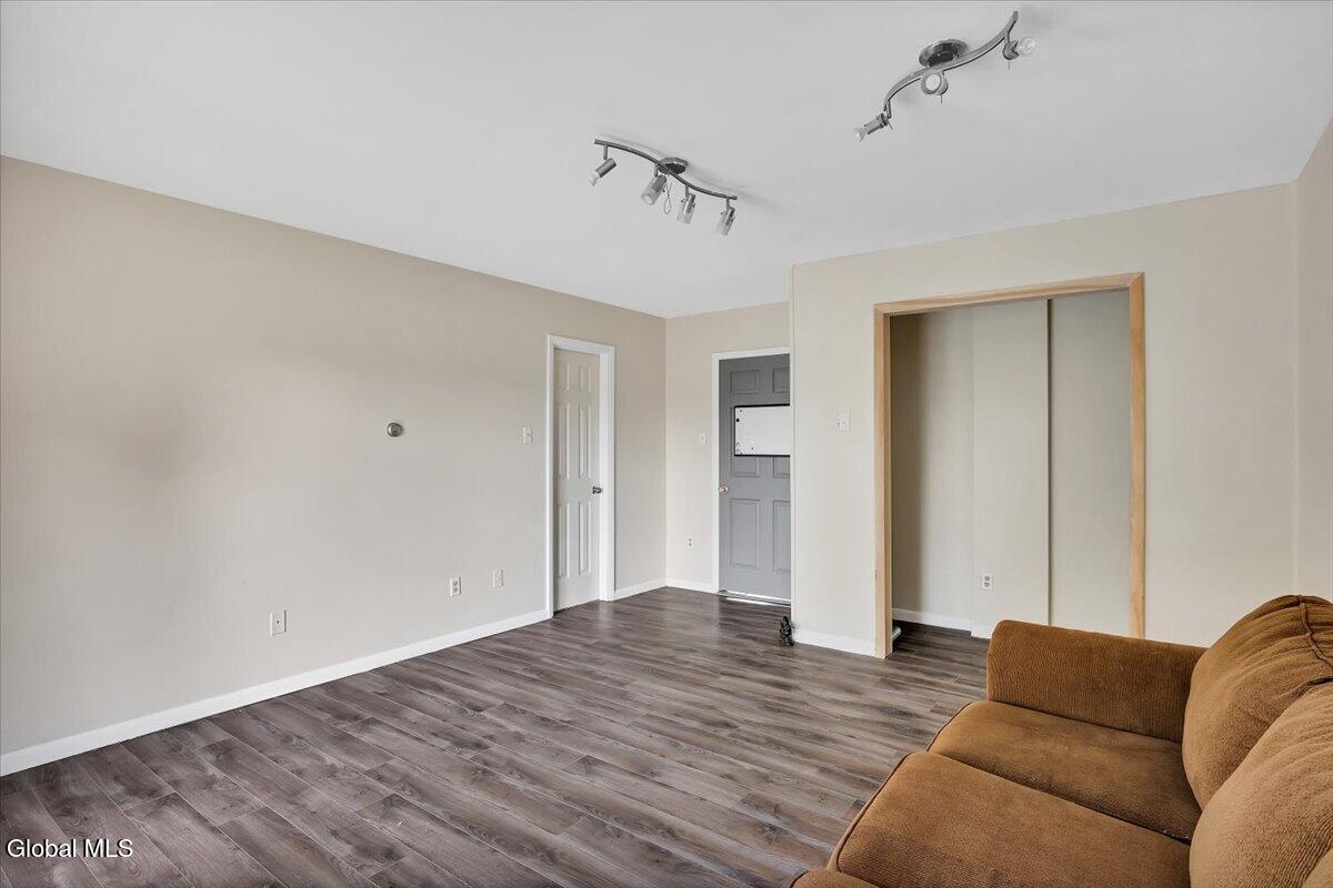 509 Grange Road Troy, NY 12182 - Photo 17 of 55 18-509 Grange Rd-20