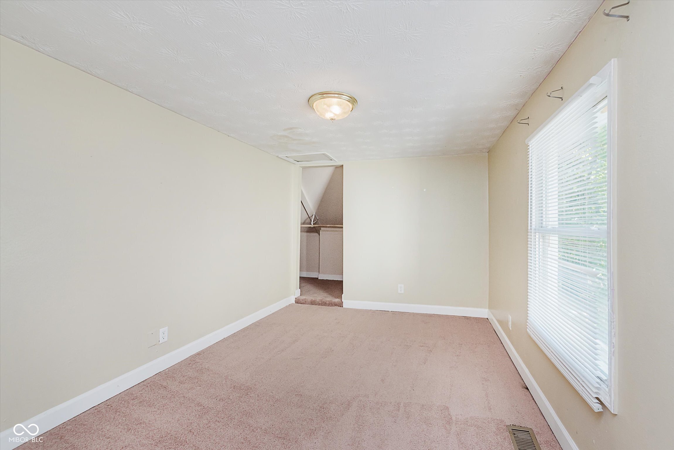 415 West 39th Street Indianapolis, IN 46208 - Photo 28 of 38