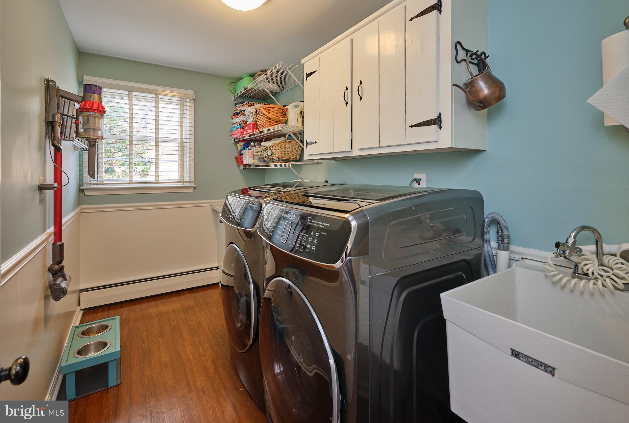 3889 Robin Road Furlong, PA 18925 - Photo 20 of 48 a utility room with dryer and washer