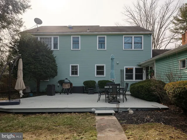 a view of outdoor space