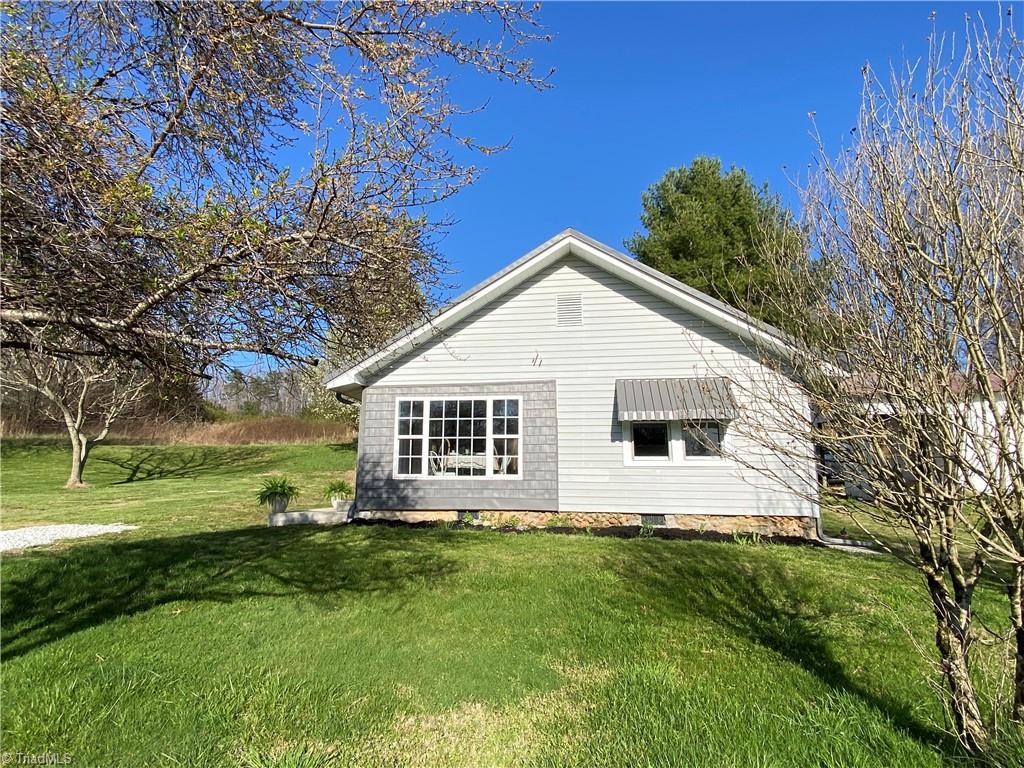 1656 Martin Road Mount Airy, NC 27030 - Photo 36 of 40 Gallery Image 36