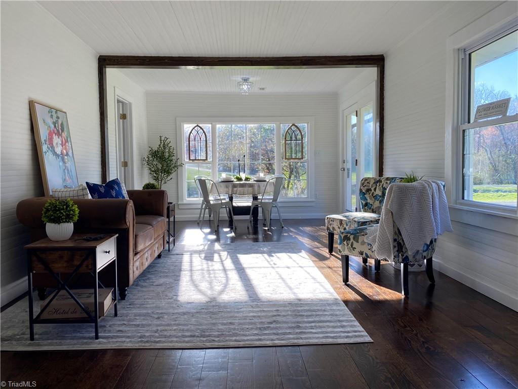 1656 Martin Road Mount Airy, NC 27030 - Photo 6 of 40 Gallery Image 6