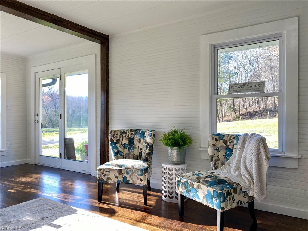 1656 Martin Road Mount Airy, NC 27030 - Photo 8 of 40 Gallery Image 8
