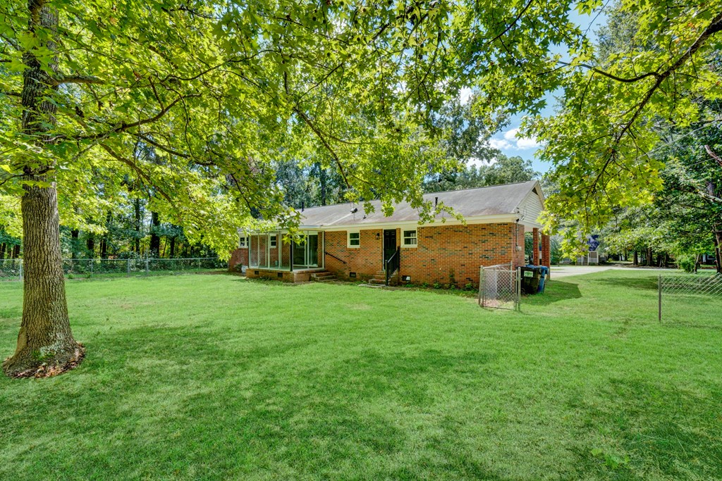 121 Valley Road Greenwood, SC 29646 - Photo 42 of 46 Gallery Image 42