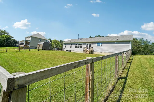 $445,000 | 213 Big Oak Road, Hendersonville, NC 28792