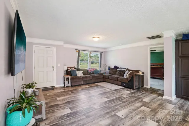 $445,000 | 213 Big Oak Road, Hendersonville, NC 28792