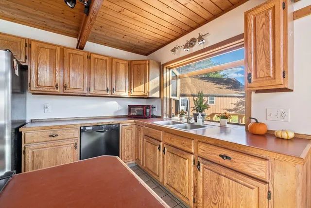 $580,000 | 32 Dillon Road, Harrison, ME 04040