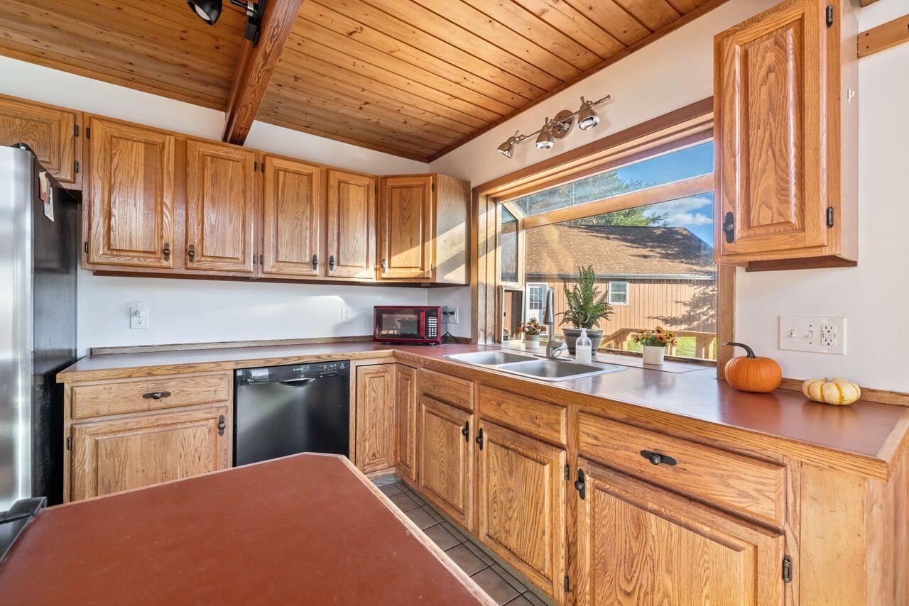 32 Dillon Road Harrison, ME 04040 - Photo 11 of 67 3G0A7701