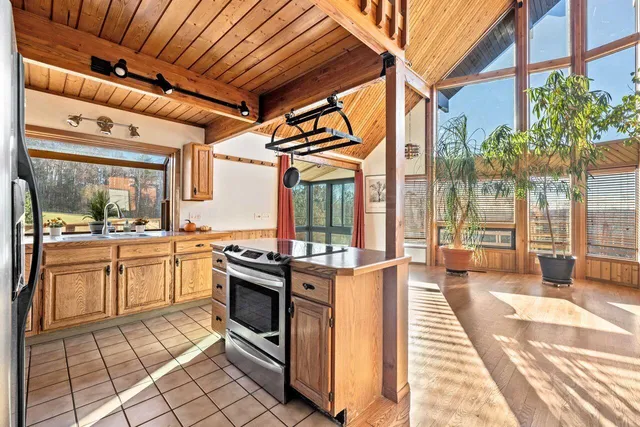 $580,000 | 32 Dillon Road, Harrison, ME 04040