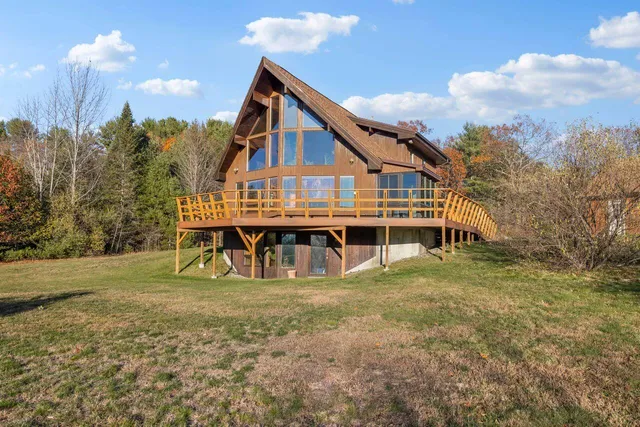 $580,000 | 32 Dillon Road, Harrison, ME 04040