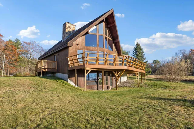 $580,000 | 32 Dillon Road, Harrison, ME 04040