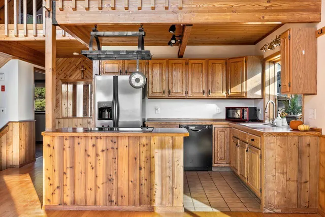 $580,000 | 32 Dillon Road, Harrison, ME 04040