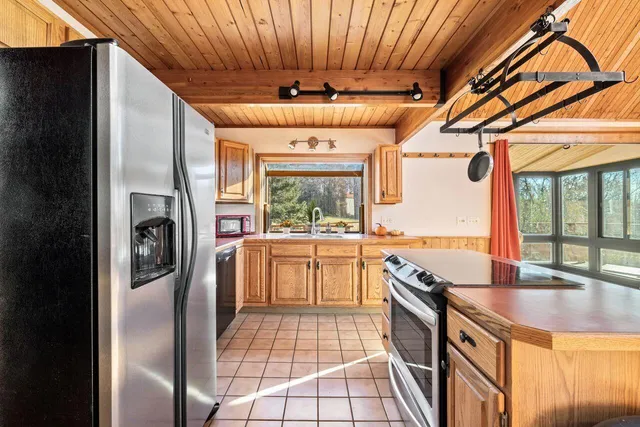 $580,000 | 32 Dillon Road, Harrison, ME 04040