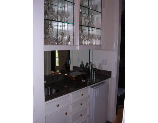 15 Makechnie Road Burlington, MA 01803 - Photo 17 of 29 Gallery Image 17