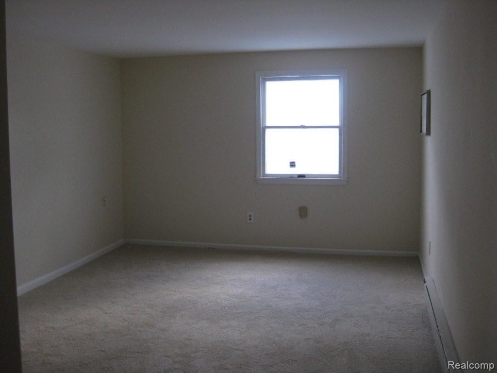 14605 Newburgh Road Livonia, MI 48154 - Photo 16 of 22 IMG_1957.JPG
