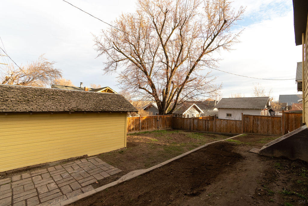 422 Northwest 8th Street Pendleton, OR 97801 - Photo 15 of 17 422NW8thST-04