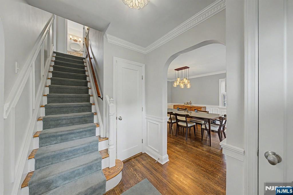 109 Windsor Road Tenafly, NJ 07670 - Photo 6 of 44