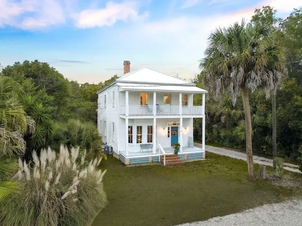 $599,000 | 107 Avenue B, Apalachicola, FL 32320