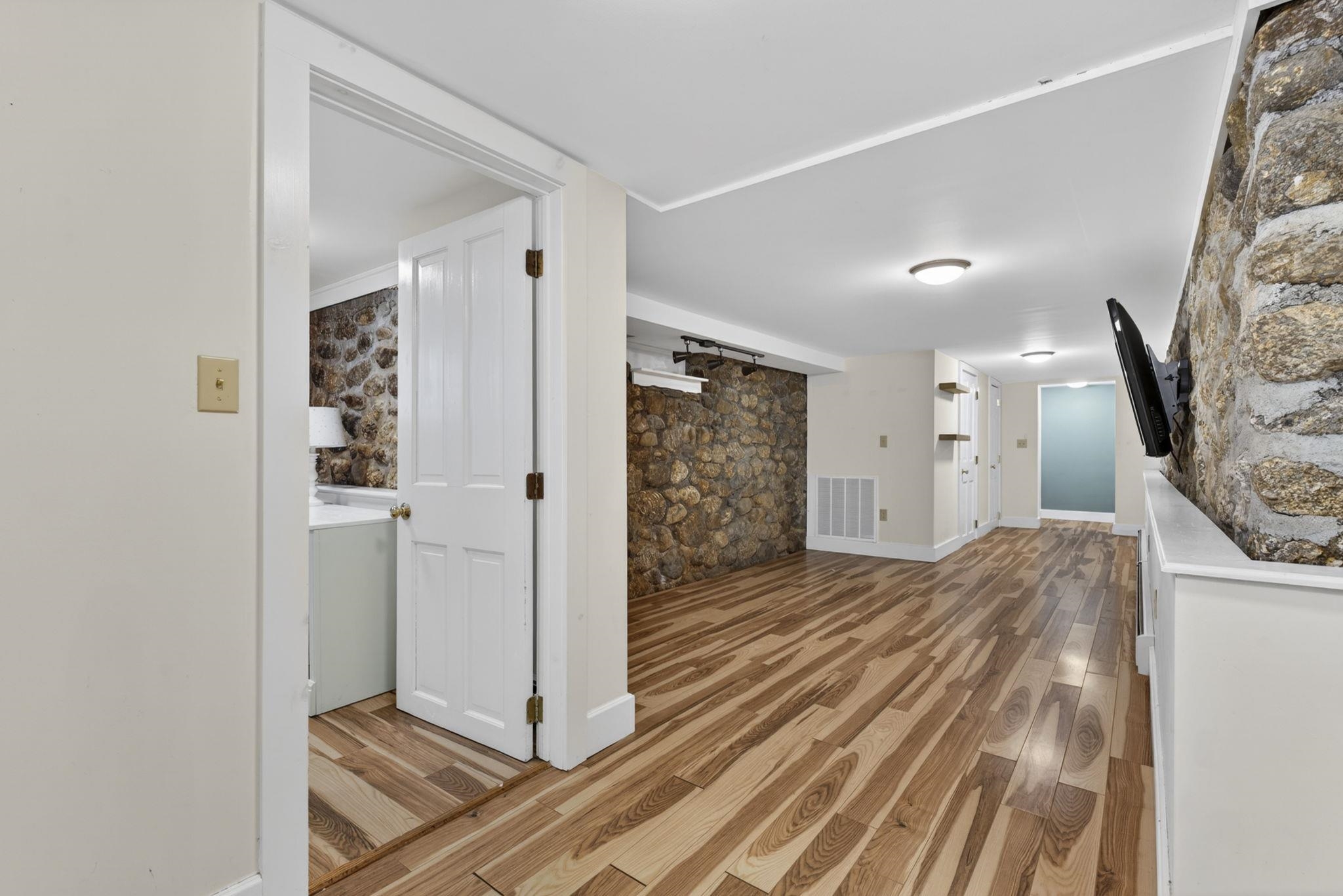 8 Tarbell Road Peterborough, NH 03458 - Photo 25 of 41 Gallery Image 25