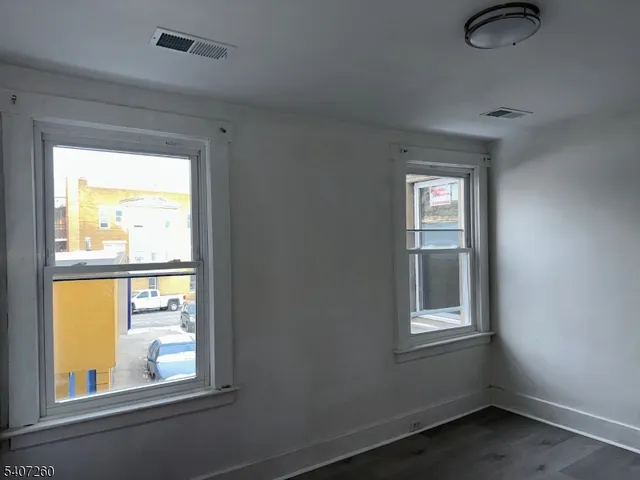 $2,700 | 336 Broad Street, Unit 2, Bloomfield, NJ 07003