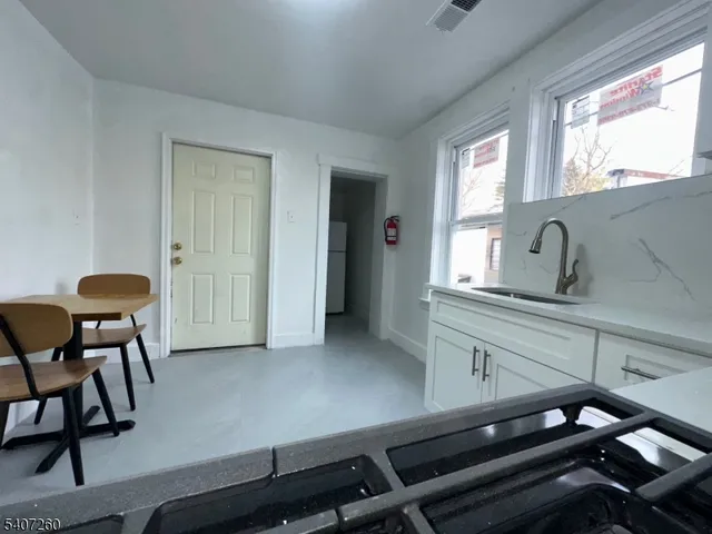 $2,700 | 336 Broad Street, Unit 2, Bloomfield, NJ 07003