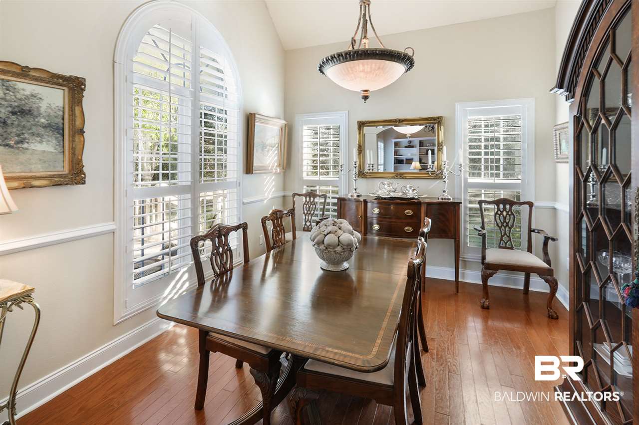 30291 River Road Orange Beach, AL 36561 - Photo 4 of 15 Vaulted Ceiling. NE Corner of Home.