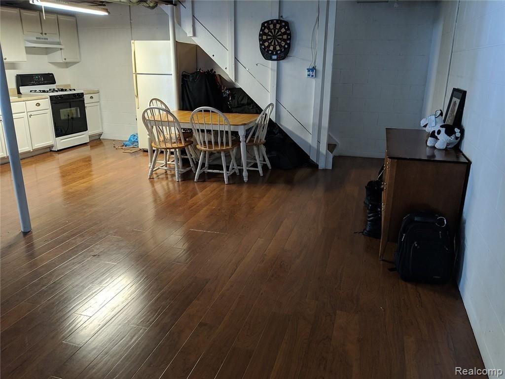 4375 Rohr Road Lake Orion, MI 48359 - Photo 25 of 33 6.jpg
