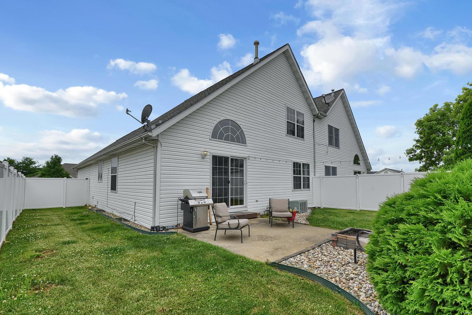 1330 Rachael Lane Waterloo, IL 62298 - Photo 21 of 25